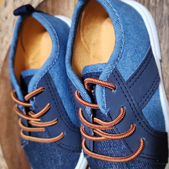 CARTERS DENIM SNEAKERS - Picture 2 of 9